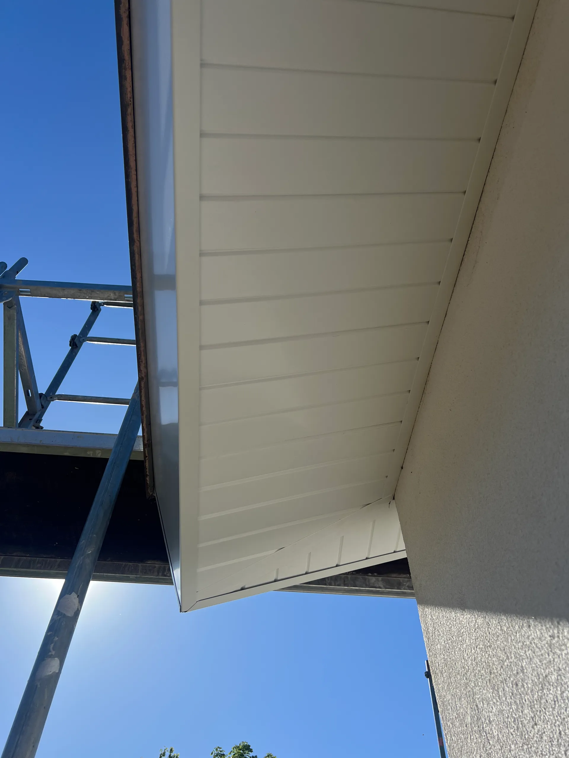 Protégez durablement vos boiseries avec l'habillage PVC !