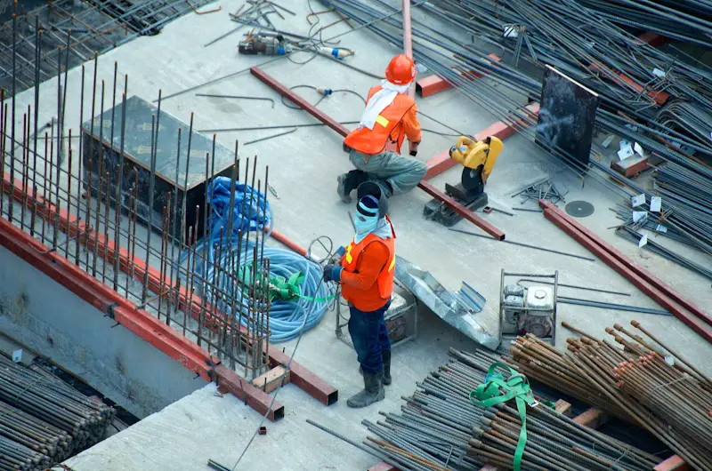 Equipe Alcove Habitat sur une construction